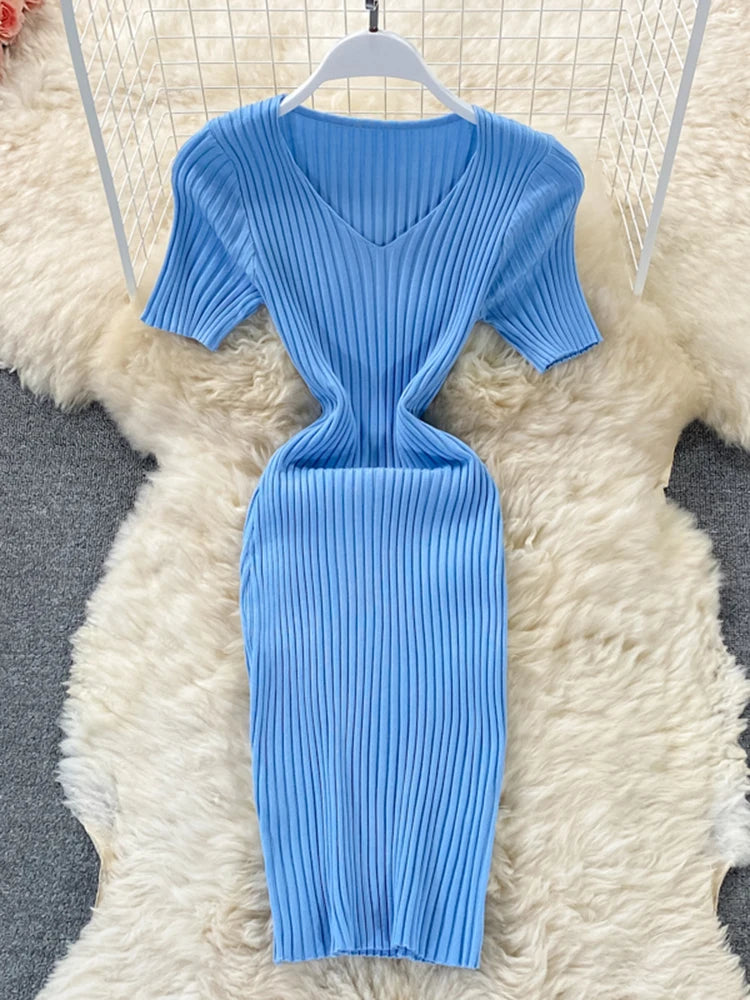 Vienna V Neck Knitting Dress